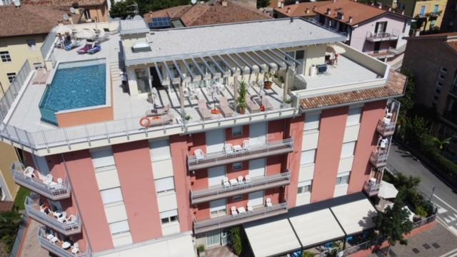 Rta Doria Aparthotel Garda  Kültér fotó
